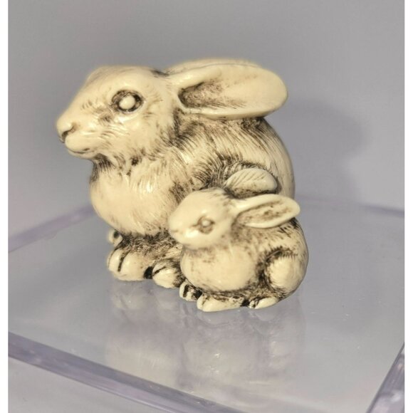 Vintage Resin Rabbit Figurine With Baby Bunny Carved je162 - Picture 2 of 8